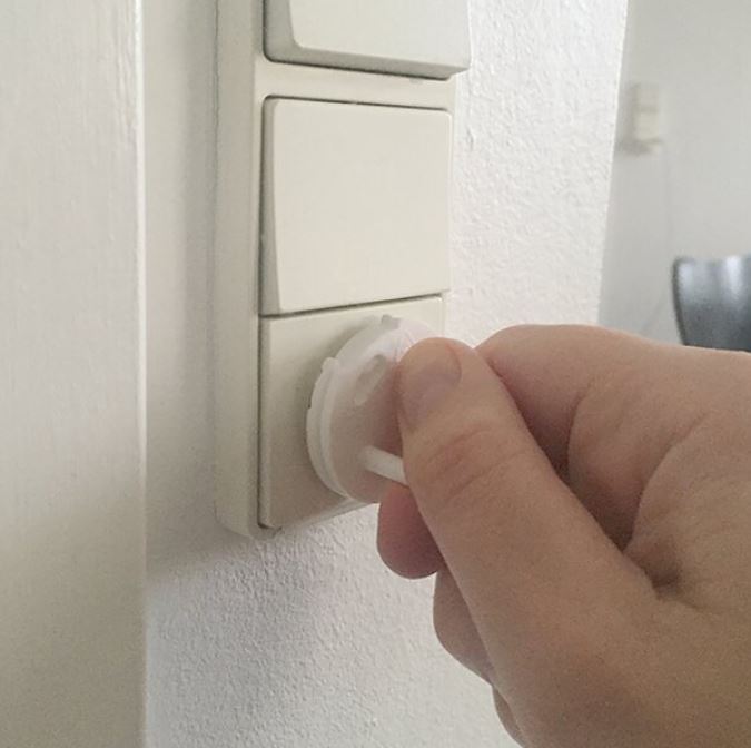 BabyDan Beschermkapje voor stopcontact - 12 stuks
