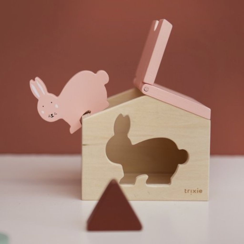 Houten huis, Trixie, Mrs. Rabbit