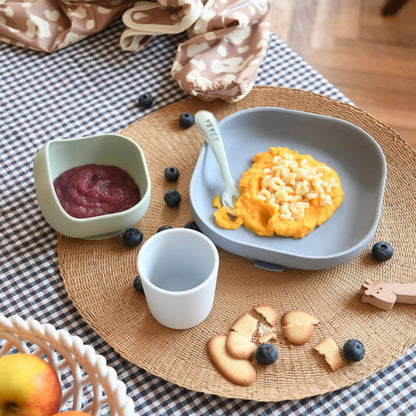 Béaba Set De Repas en silicone Couleur Galet - 4 Pièces