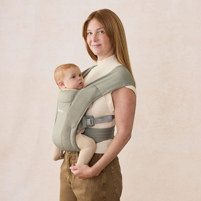 ERGObaby Buikdrager Embrace Soft Olive