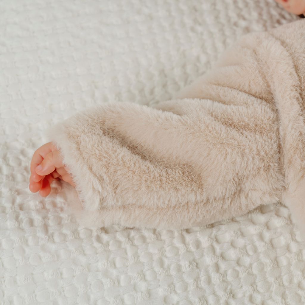 Noukie's Slaapzak fake fur beige 70 cm