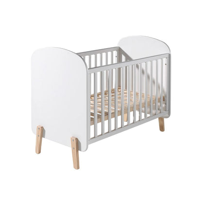 VKS: 2-delige Babykamer Kiddy (Bed 5036501 + 3-deurs kast 7188101)