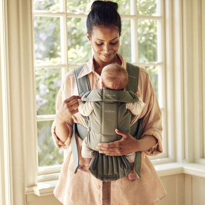 BabyBjörn Porte-bébé ventral Mini Tissé vert foncé