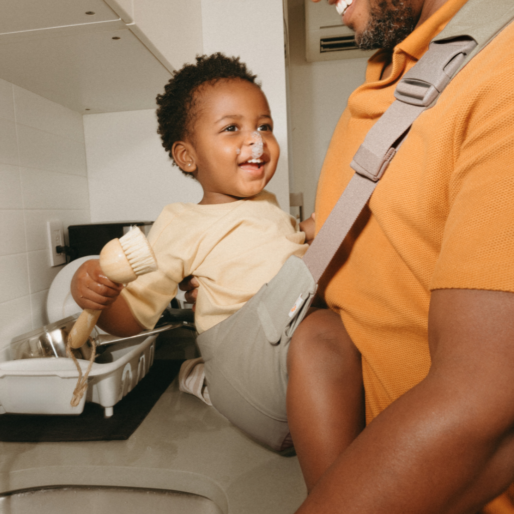 Ergobaby Porte-bébé Upsie Sling Soft Olive