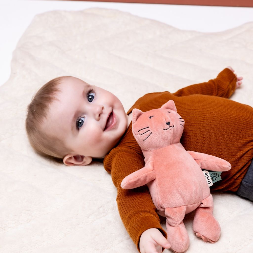 Trixie Baby Peluche pour bébé Mrs. Cat rose