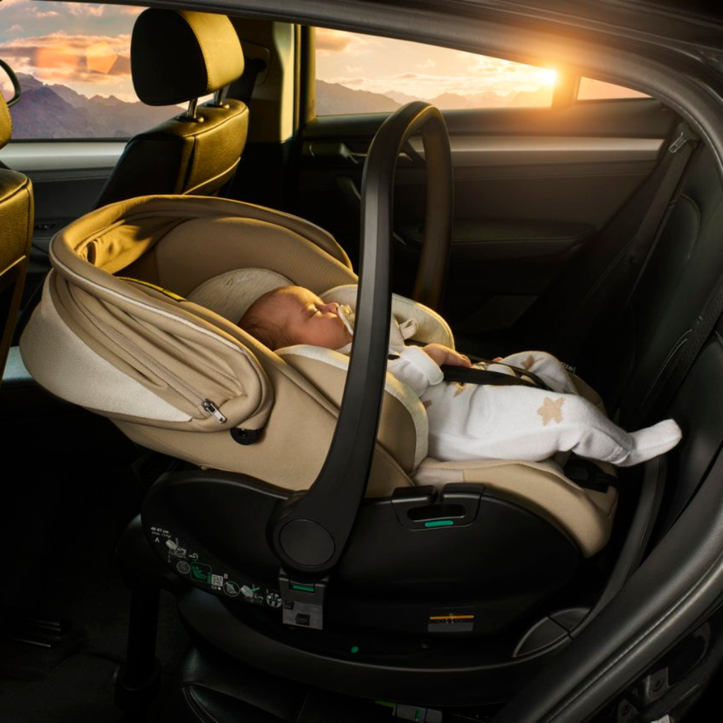 Chicco Siège-auto First Seat Recline i-Size Groupe 0+ Amber Glow