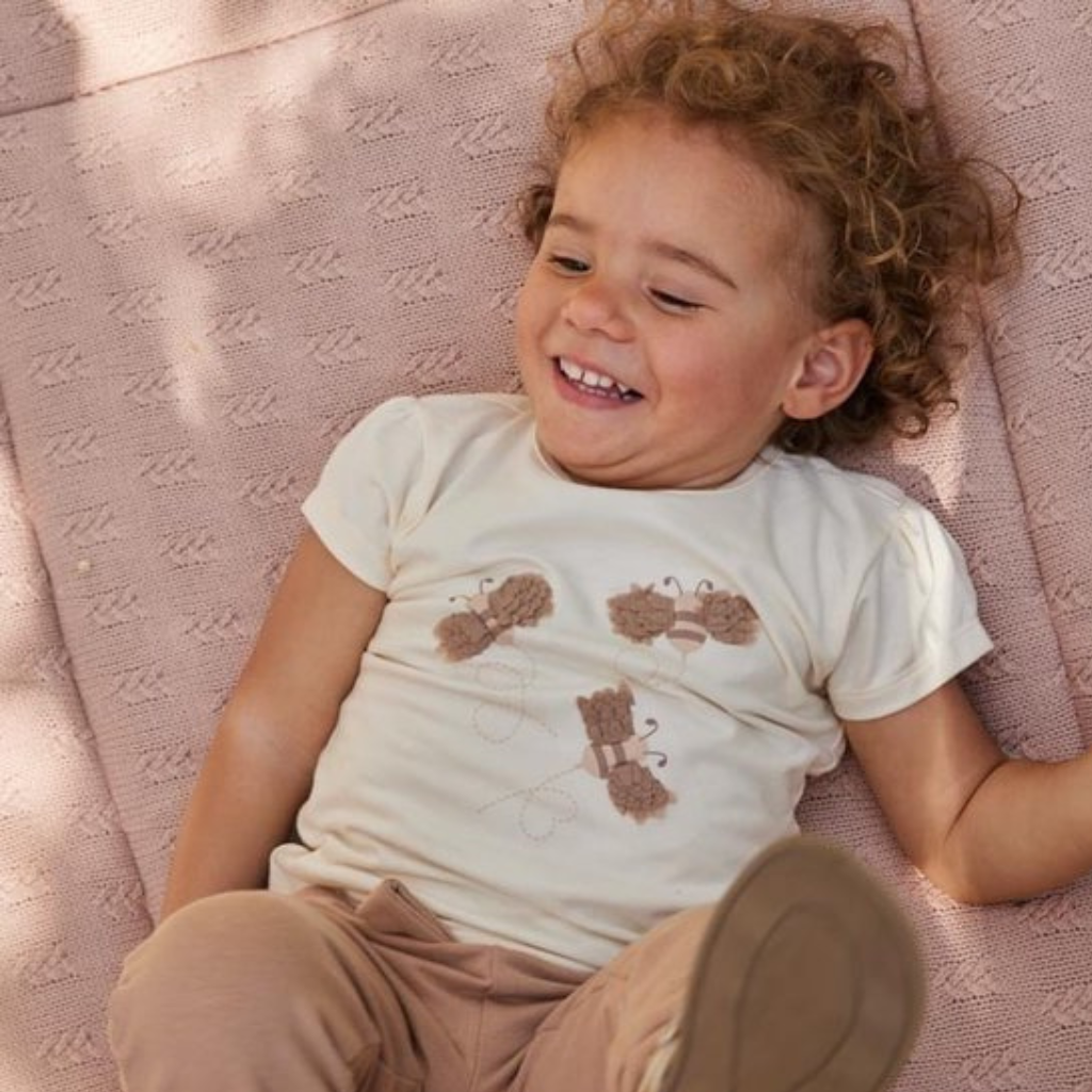 dirkje T-shirt korte mouw Bee m 80 Off white girls
