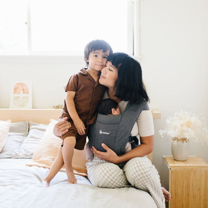 Ergobaby Buikdrager Embrace Heather Grey