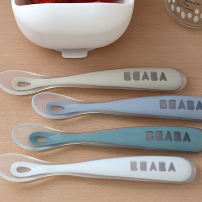 Béaba Lot de 4 cuillères en silicone Pebble / Sky blue / Baltic Blue / Clay