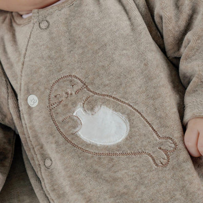 Noukie's Pyjama velours Seal beige unisexe