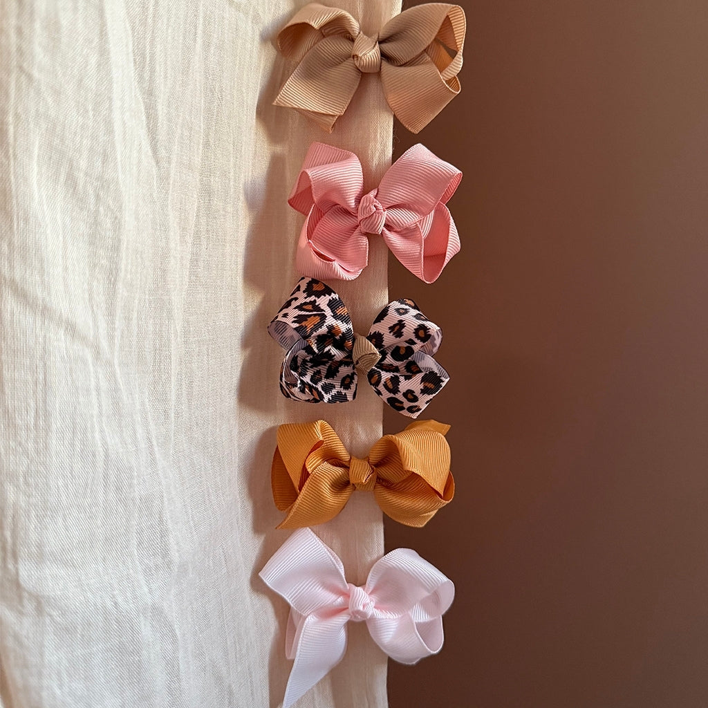 Busy Lizzie Pince à cheveux avec petit nœud Peach