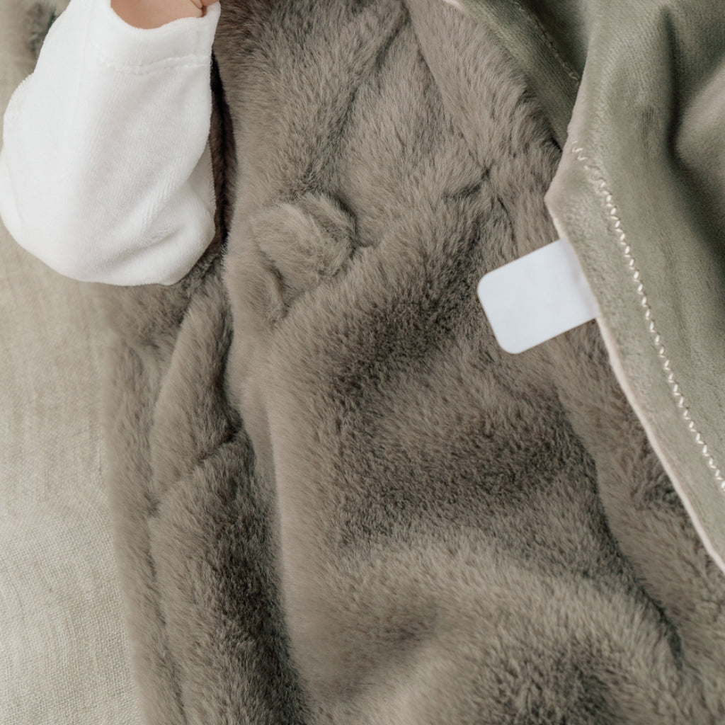 Noukie's Slaapzak Nepbont Kaki 70 cm