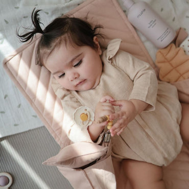 Frigg Fopspeen Latex Snowflake & Daisy M2 Beige/Bruin – 4 stuks