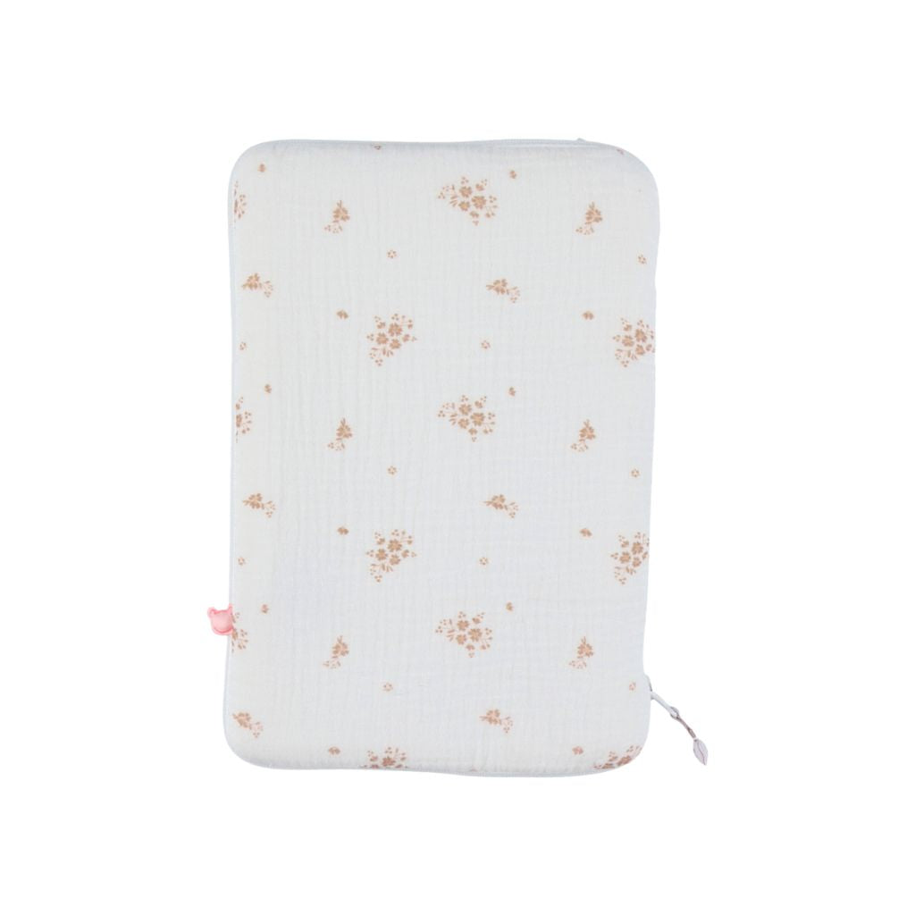 Noukie's Housse pour carnet de santé Vintage Flowers Blanc