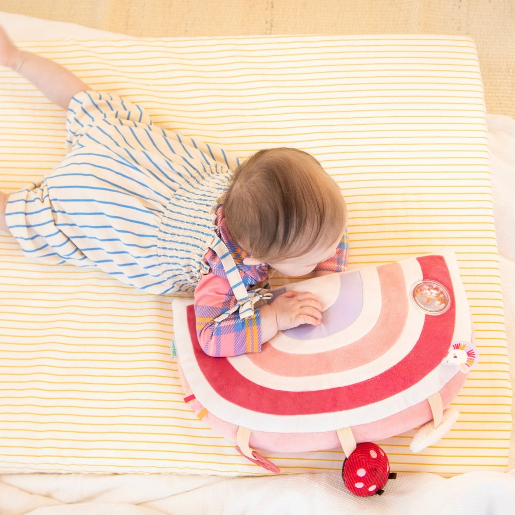 Lilliputiens Coussin d'activités Lena la licorne