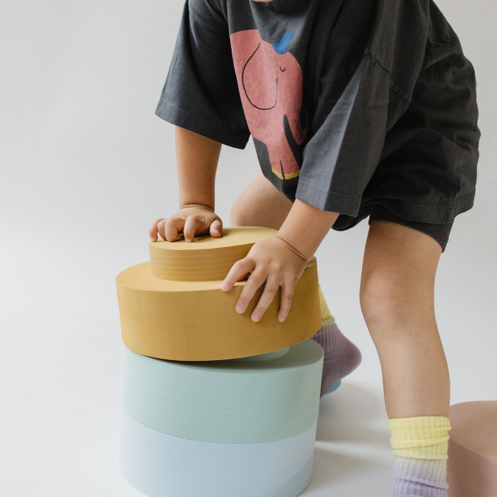 Moes Play Stapeltoren Rainbow Chair Ocean – 5 stuks