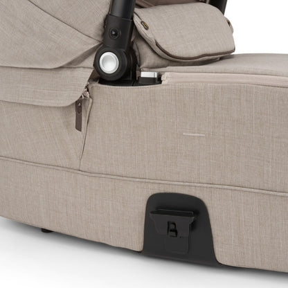 Nuna Draagmand MIXX Chateau met regenhoes