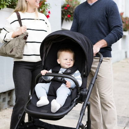 Joie Kinderwagen Versiti Evergreen + Adapters + mand