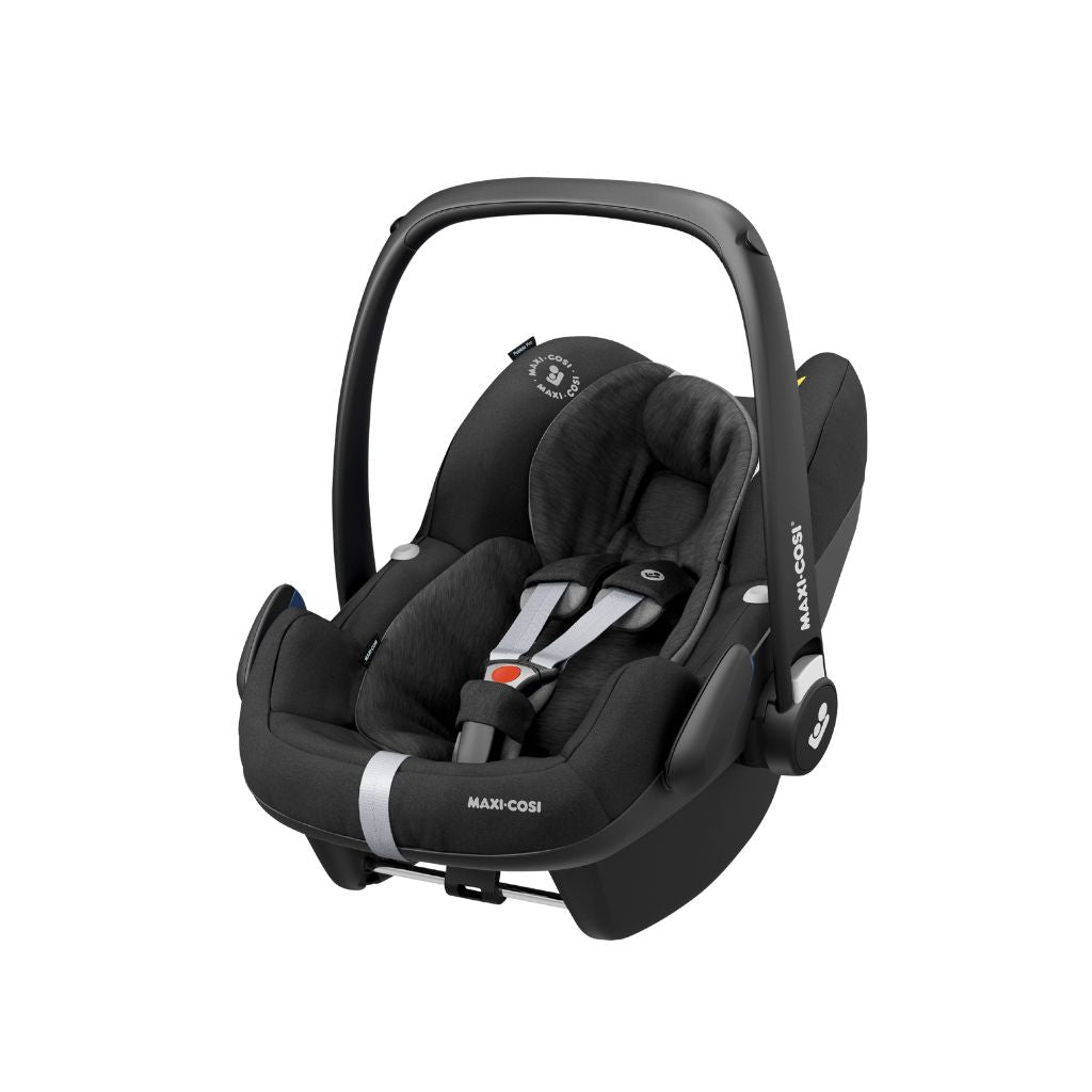 Maxi-Cosi Siège-auto Pebble Pro i-Size Essential Black + Base FamilyFix3