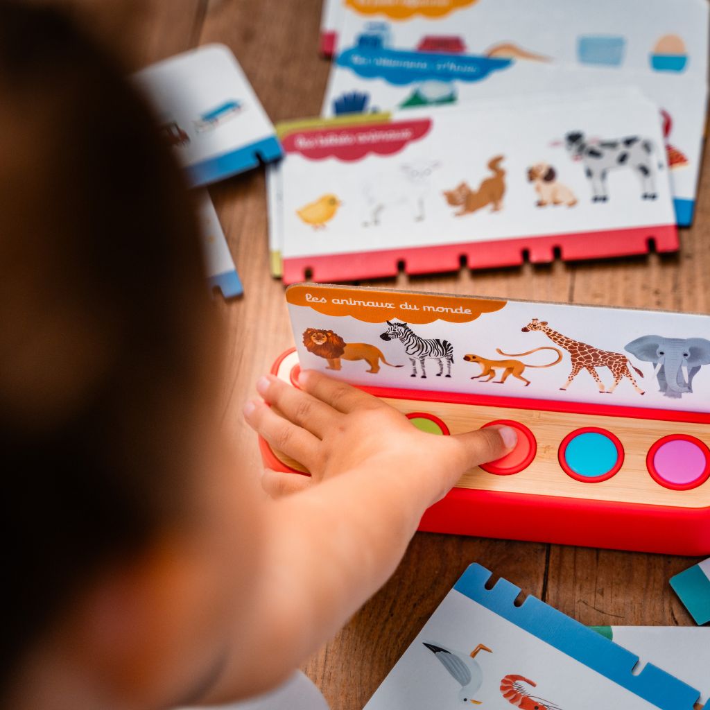 Nathan Jouets éducatifs Mon Livre d'images Qui Parle FR
