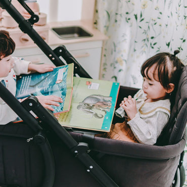 Pronto Stroller Chariot Space Grey +  Porte-gobelet + Housse de rangement + Pare-soleil + Plateau + Boîte de rangement secrète