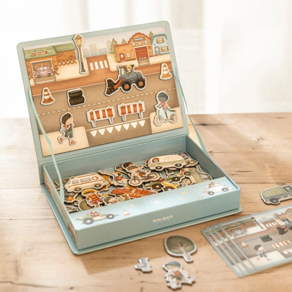 Little Dutch Tableau De Jeu Magnétique Jim's Véhicules Bleu 
 