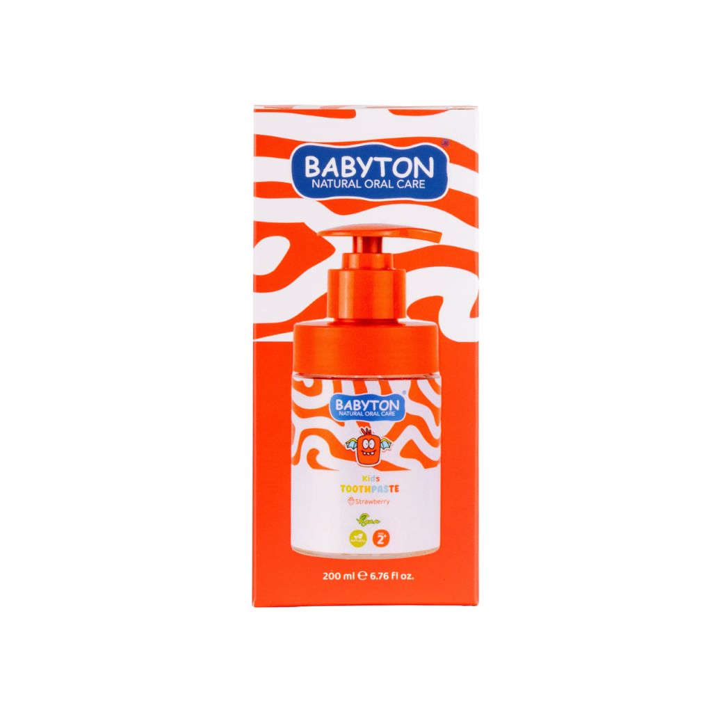 Babyton Tandpasta Pompflacon Met Fluoride 2+ Aardbei Smaak 200 ml