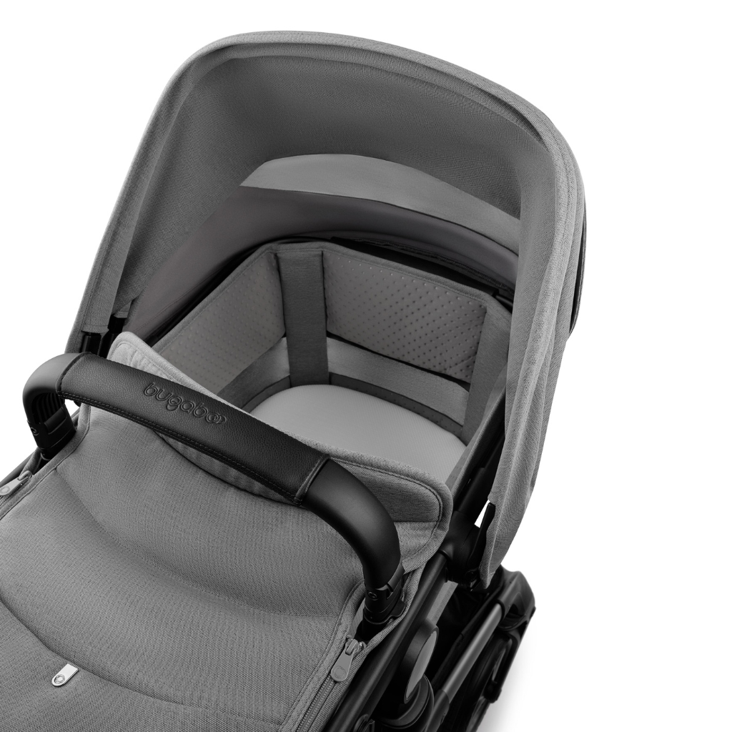Bugaboo Poussette Fox 5 Renew avec nacelle Graphite / Moon Grey
