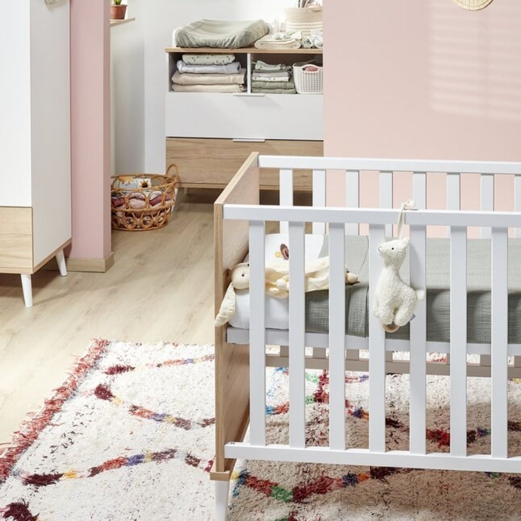 Transland Chambre de bébé 3 pièces (lit + commode + armoire 3 portes) Maly