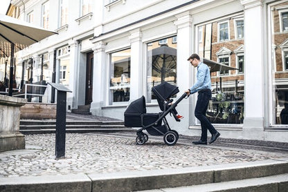 Thule Poussette 3 en 1 Sleek Midnight Black