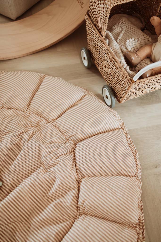 Stripes brown organic babymat