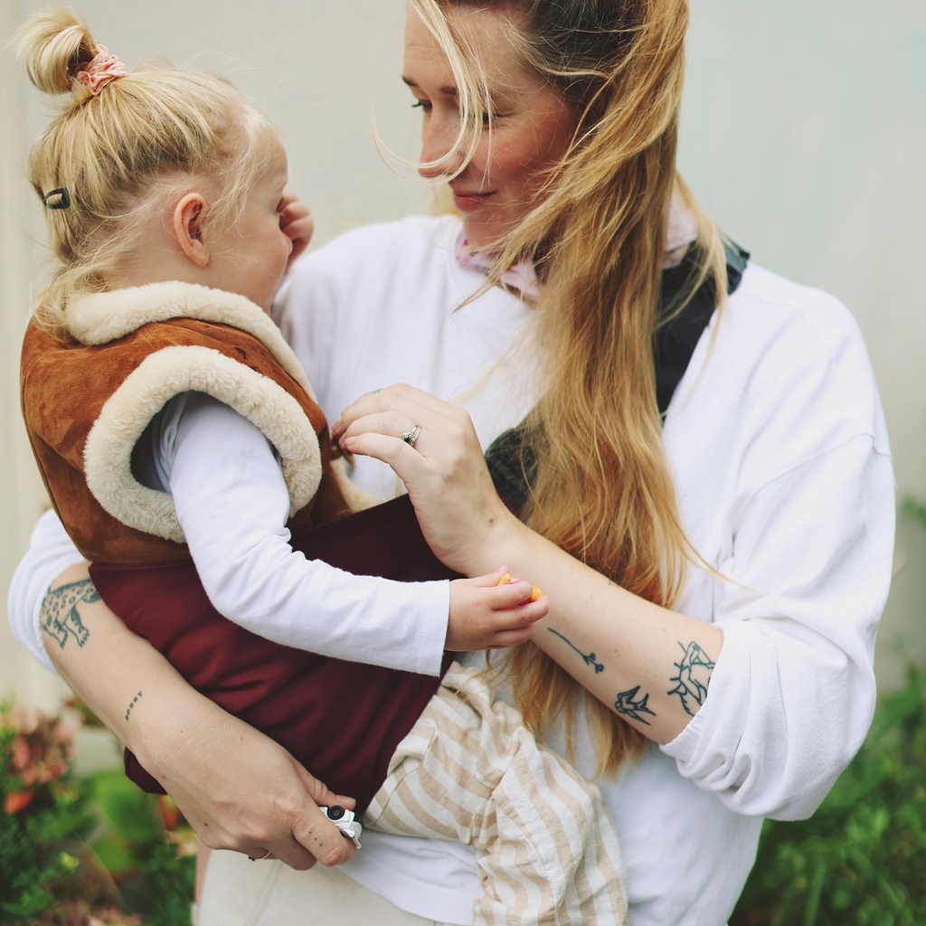 Wildride Porte-bébé Toddler Swing Carrier Merlot