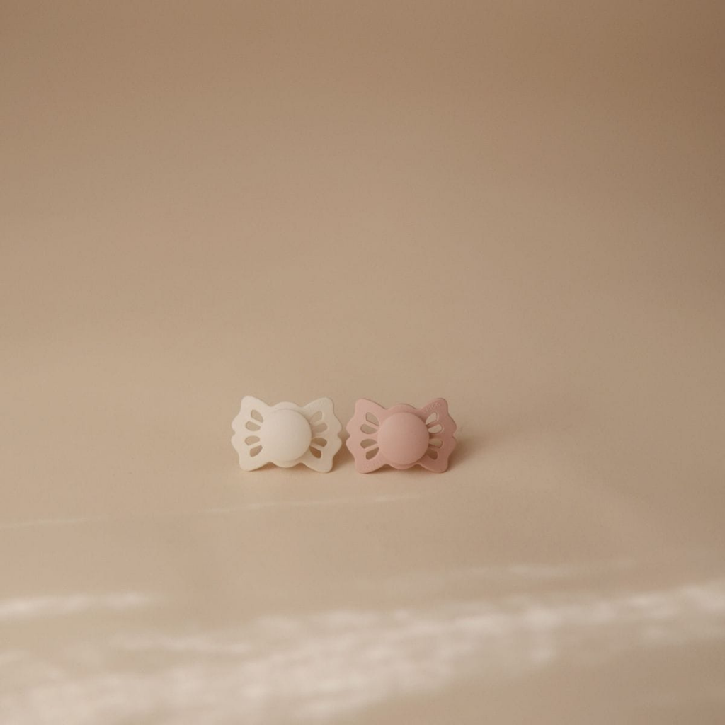 FRIGG Sucette + 0 mois Lucky silicone Cream/Blush - 2 pièces