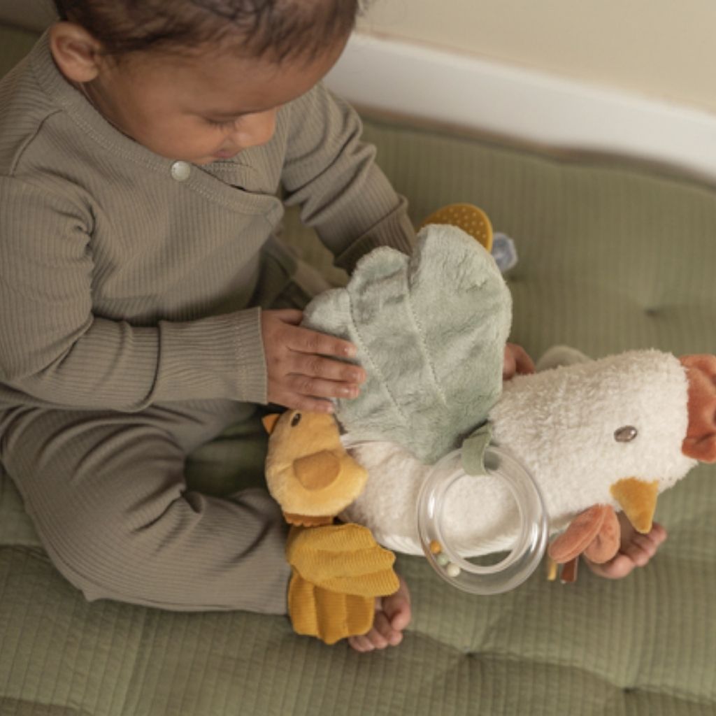 Little Dutch Activiteitenknuffel Little Farm kip 22 cm