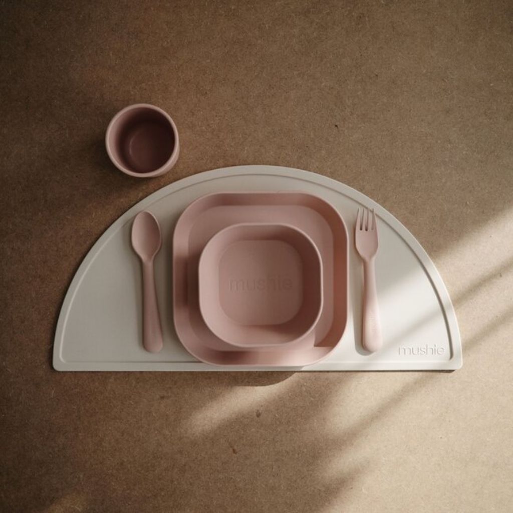 Mushie Kom Square Dinnerware Blush - 2 stuks