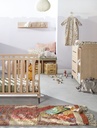 Transland Chambre de bébé 3 pièces (lit évolutif + commode + armoire 2 portes et étagères ouvertes) Niel